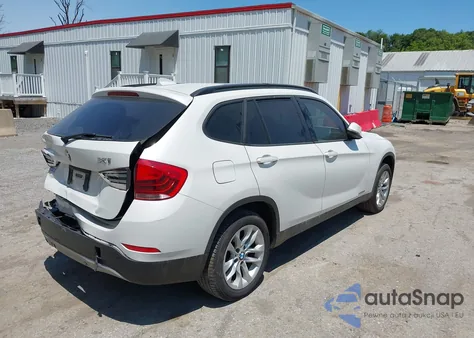 2015 BMW X1 xDrive28I из США, поврежденный, VIN WBAVL1C53FVY36288